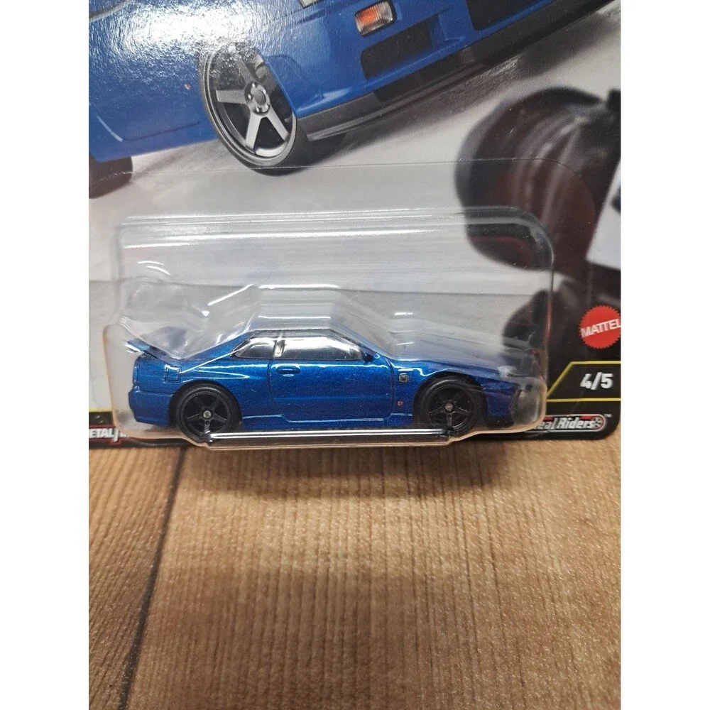 NEW Hot Wheels Car Culture Timeless Icons NISSAN SKYLINE GT-R V-SPEC JBK92 1:64
